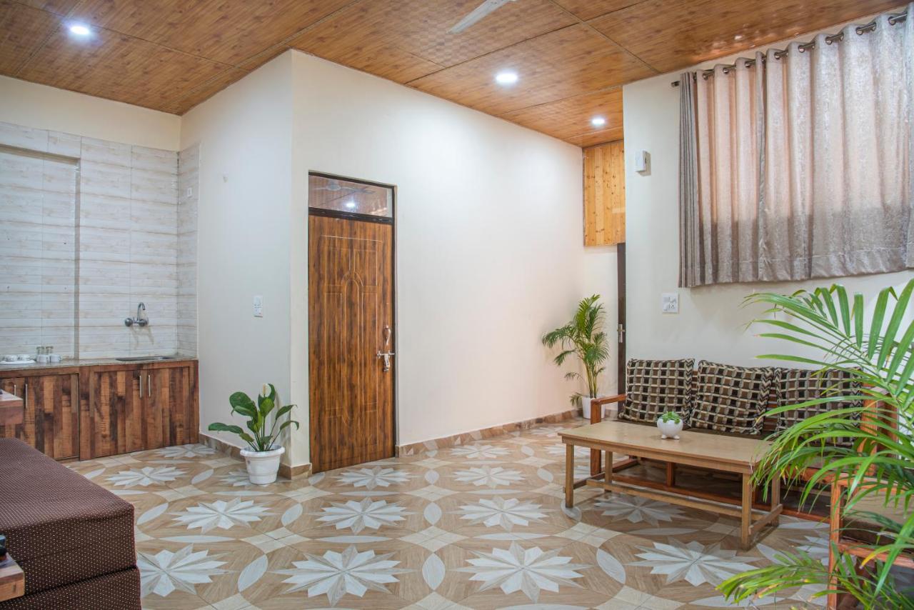 Valley View Apartments Kasauli Exterior foto
